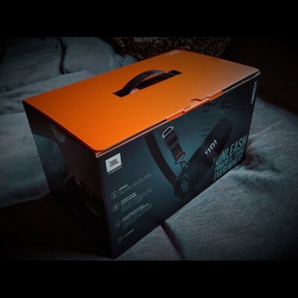 jbl boombox 2